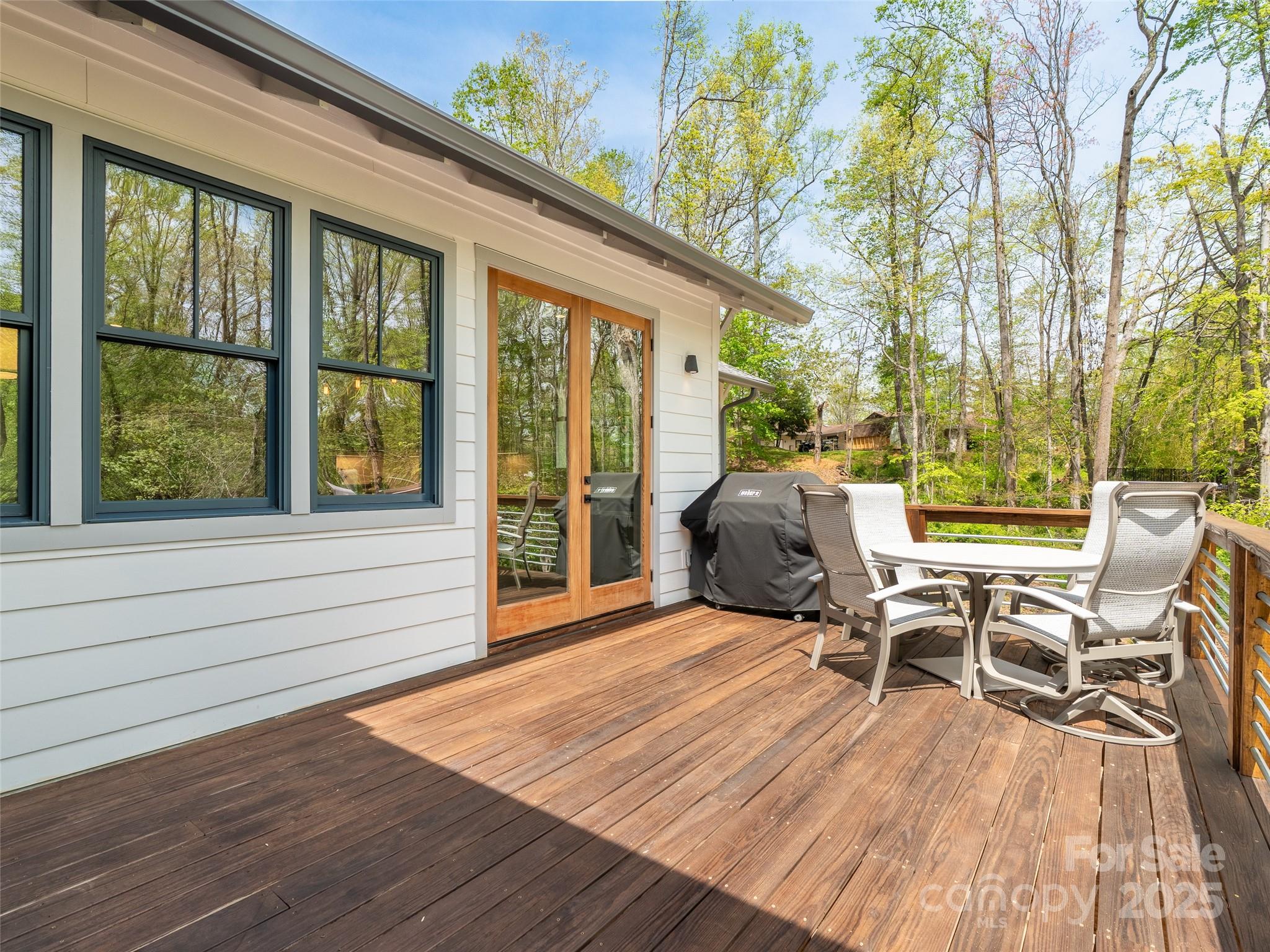 9 La Grange Drive