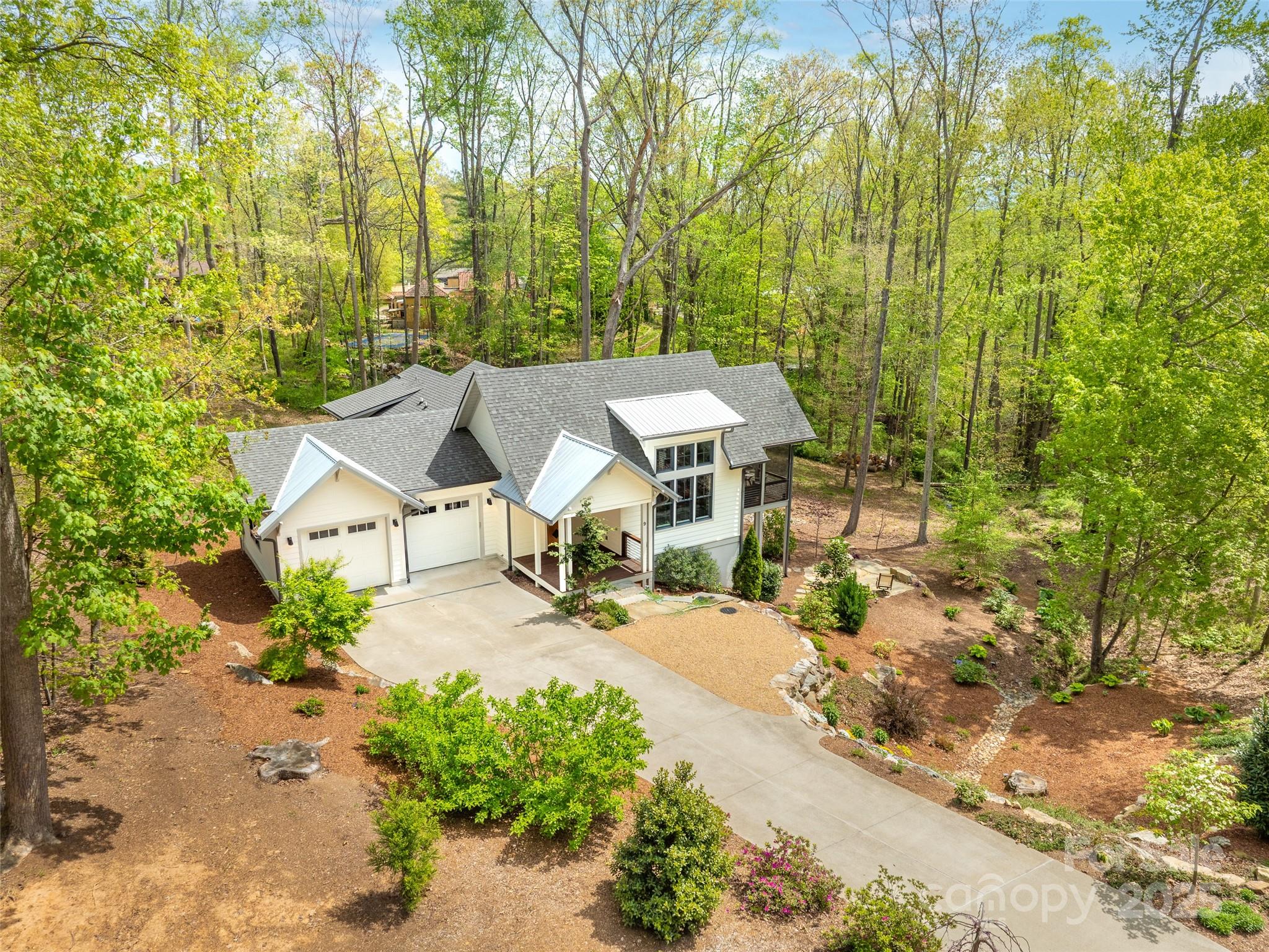 9 La Grange Drive