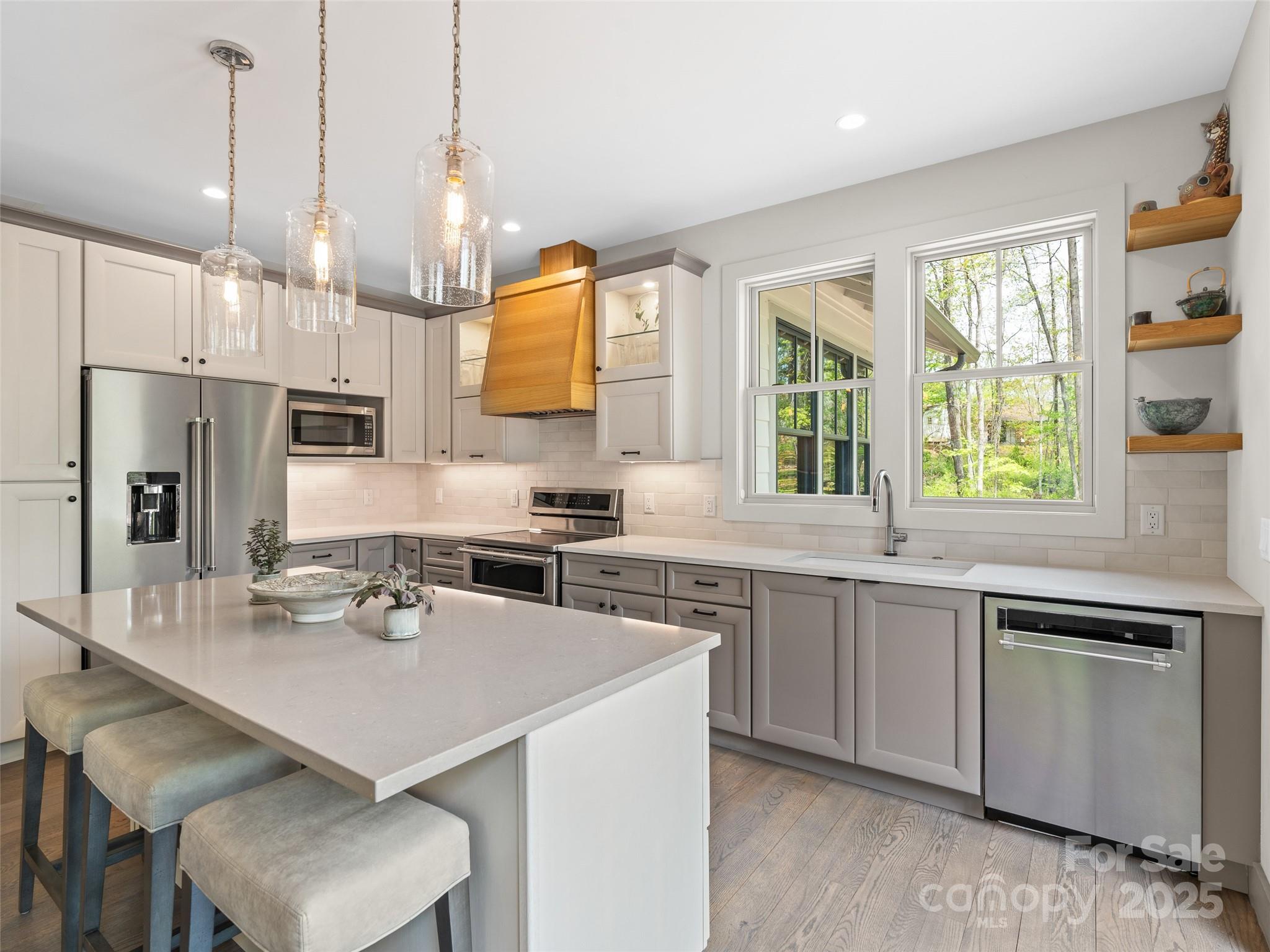 9 La Grange Drive