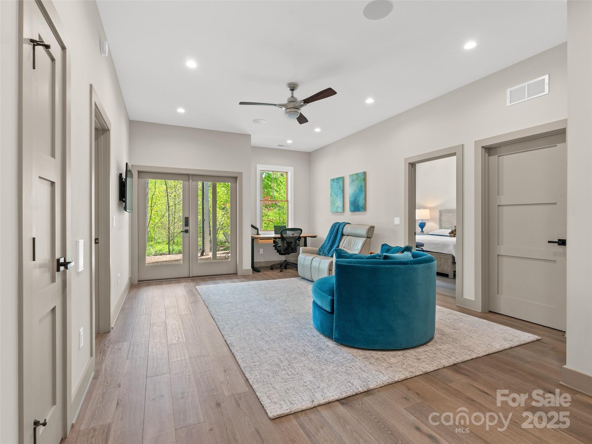 9 La Grange Drive