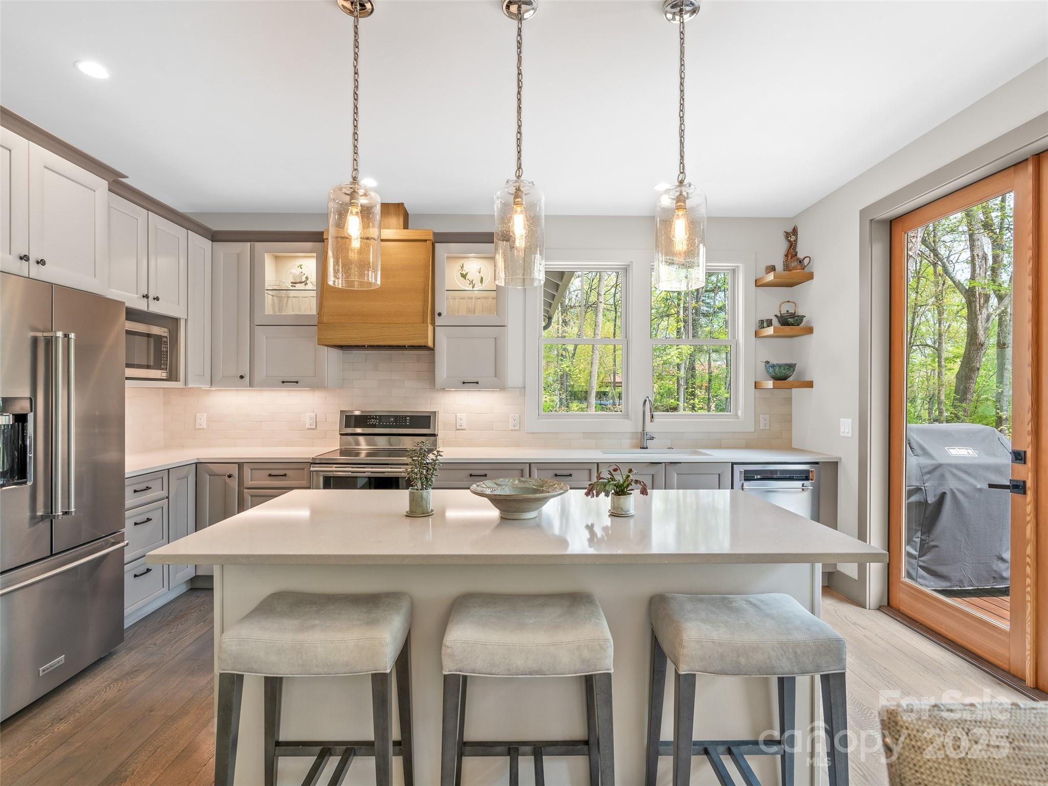 9 La Grange Drive