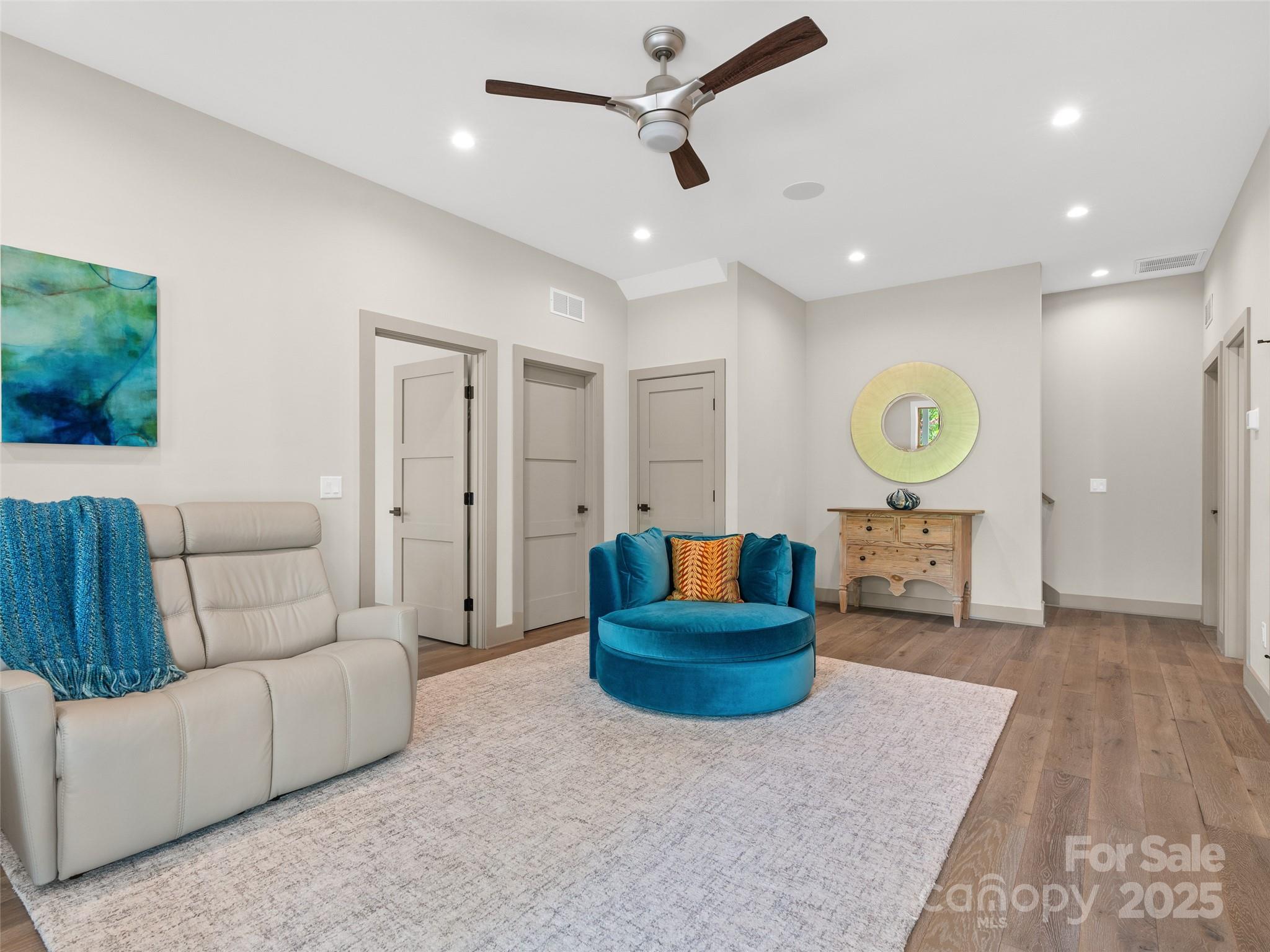 9 La Grange Drive
