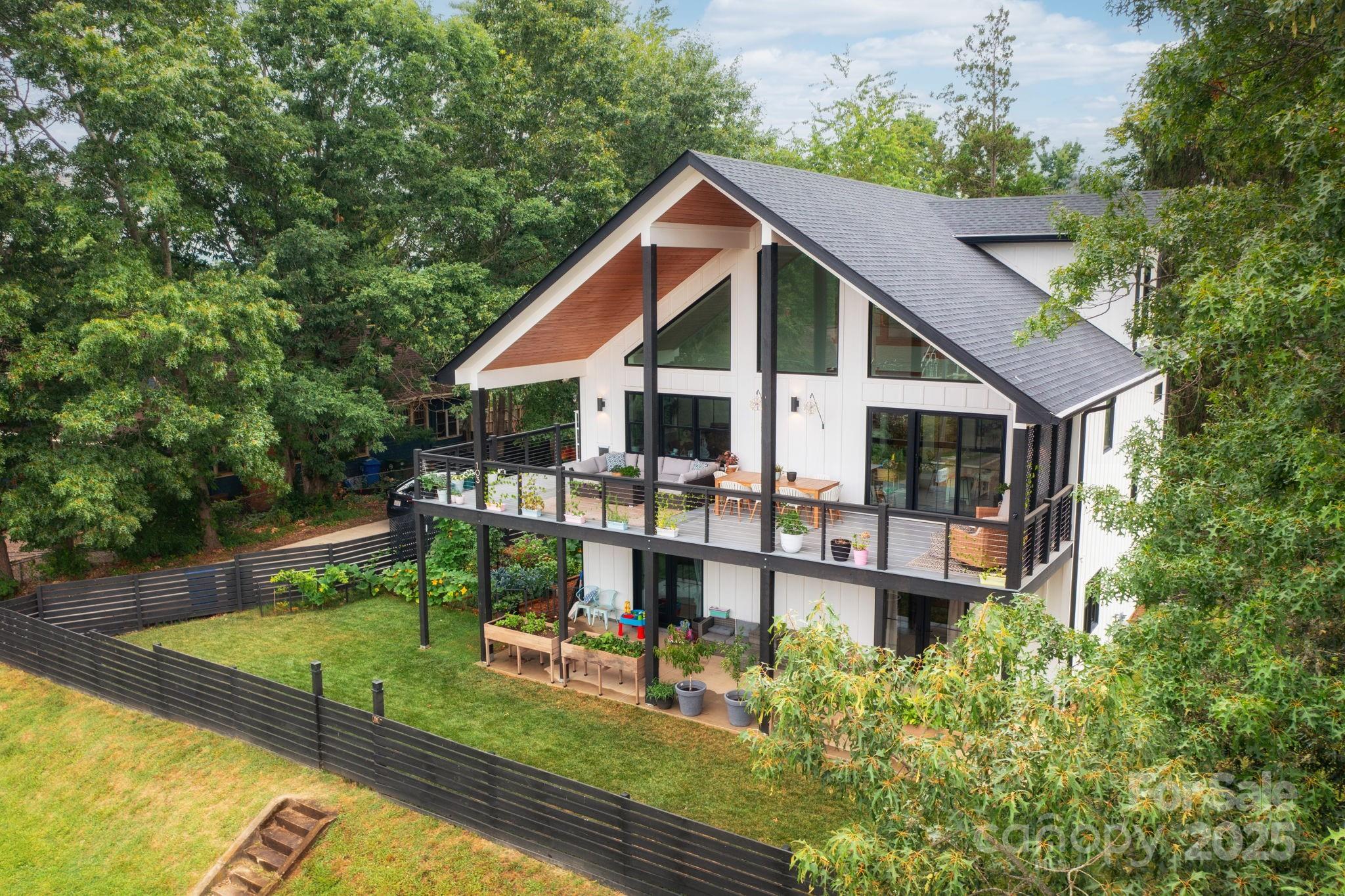 103 Pennsylvania Avenue