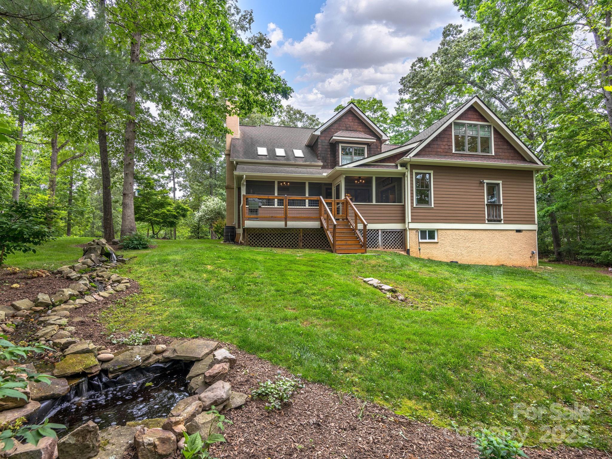 15 Bonnies Lane