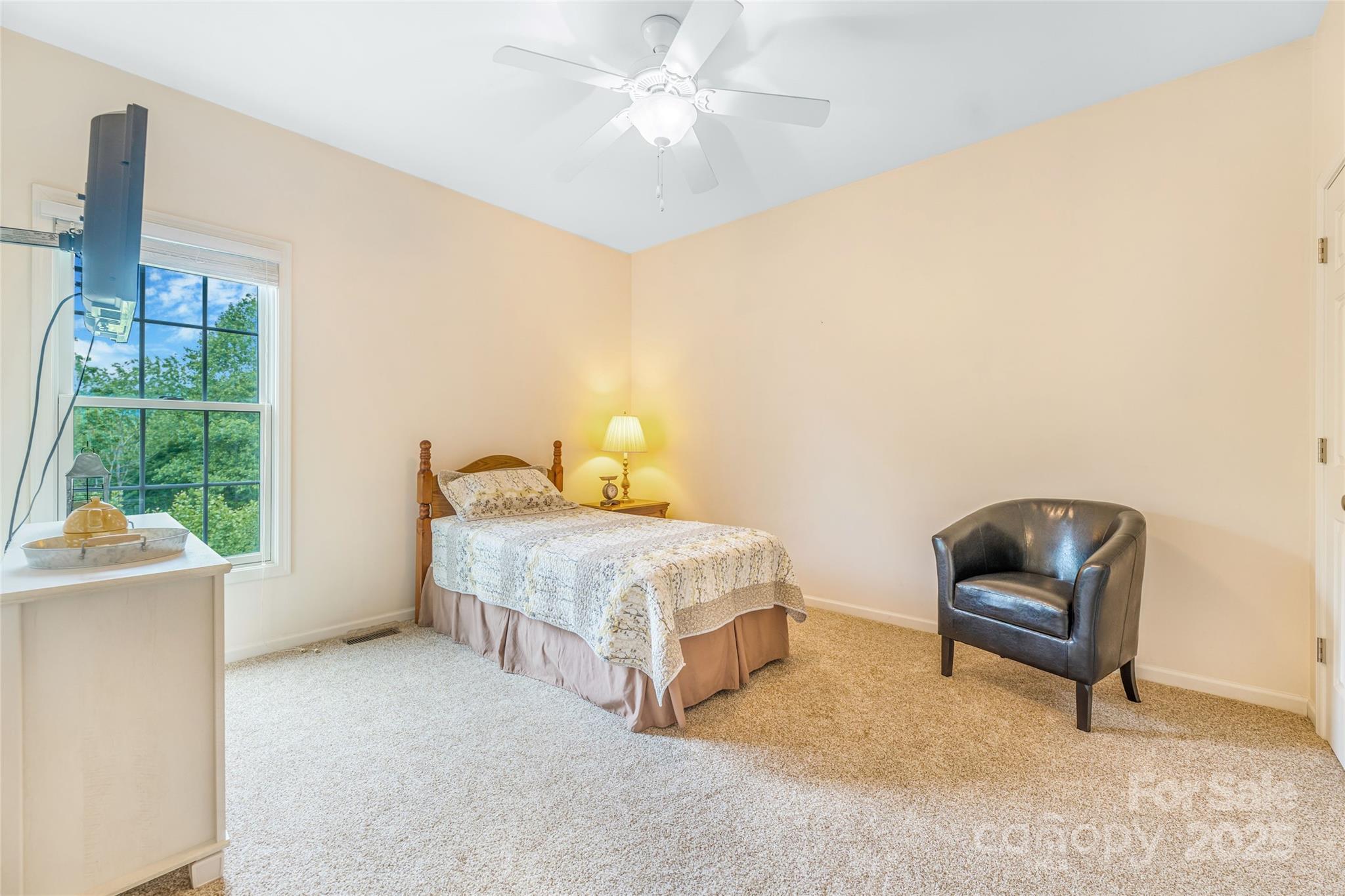 121 W Ashe Bridge Road W