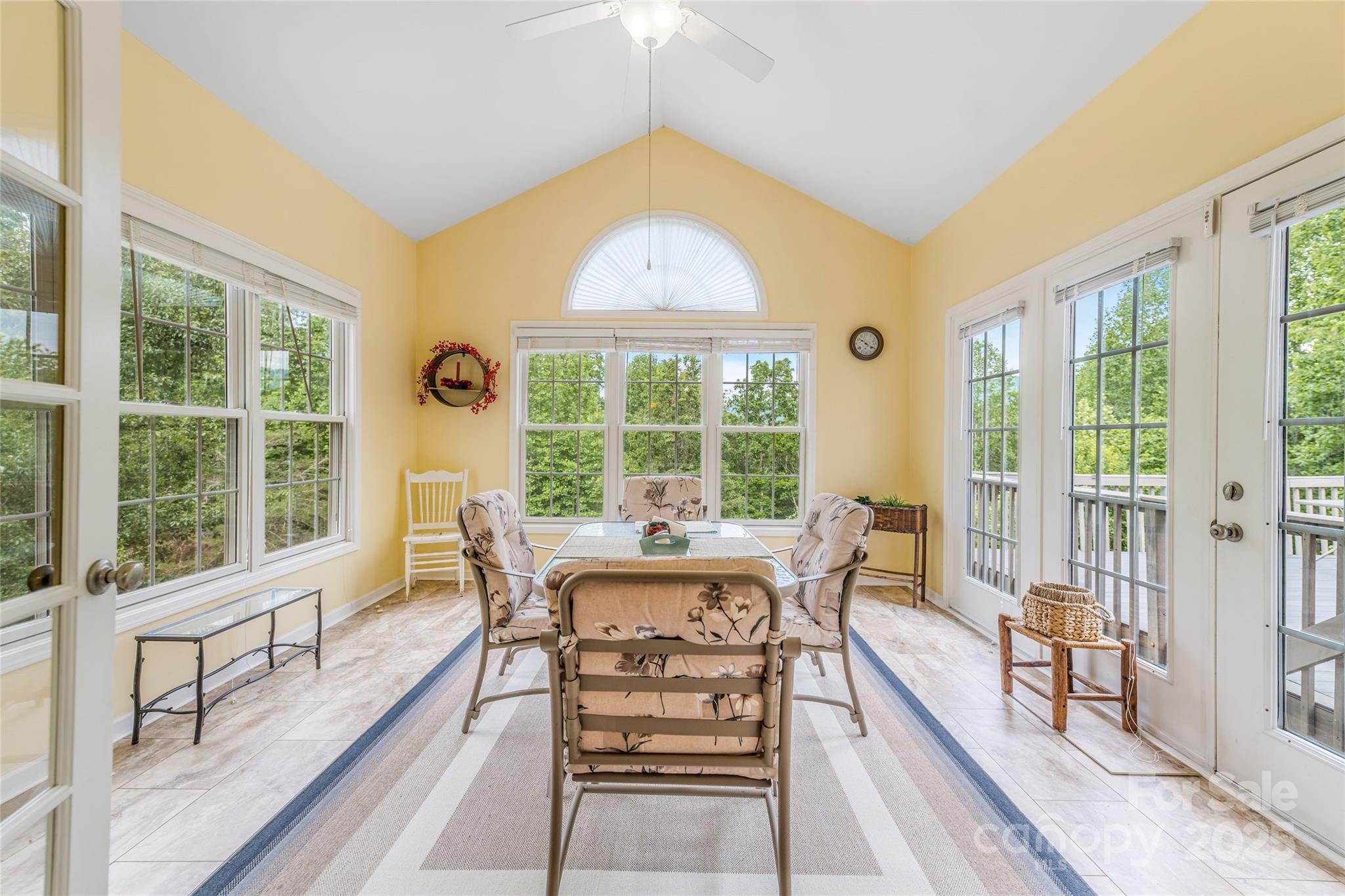121 W Ashe Bridge Road W