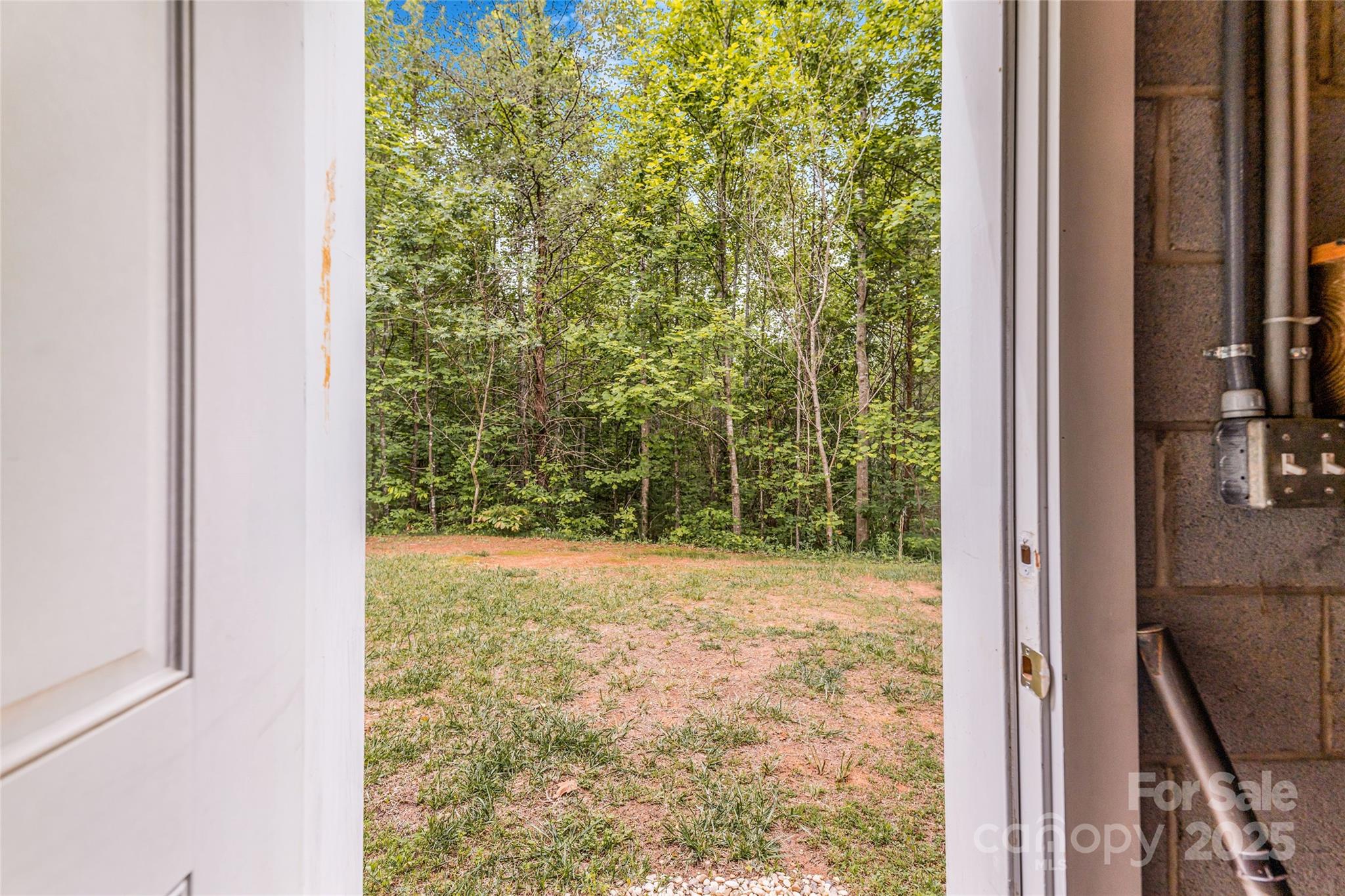 121 W Ashe Bridge Road W