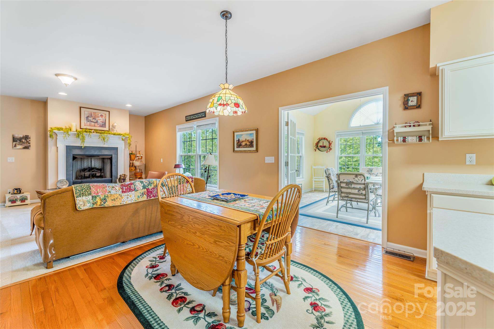 121 W Ashe Bridge Road W