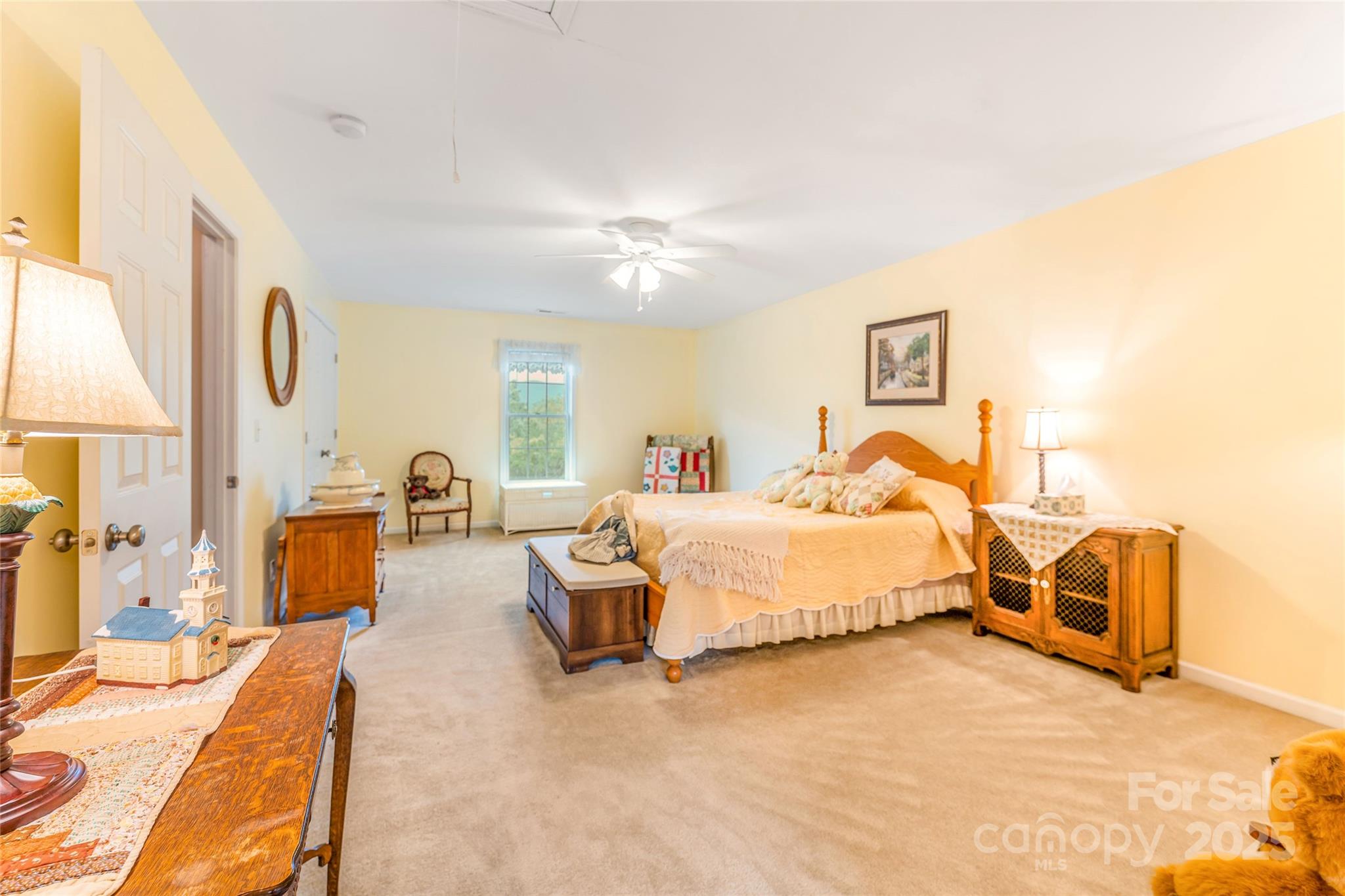 121 W Ashe Bridge Road W