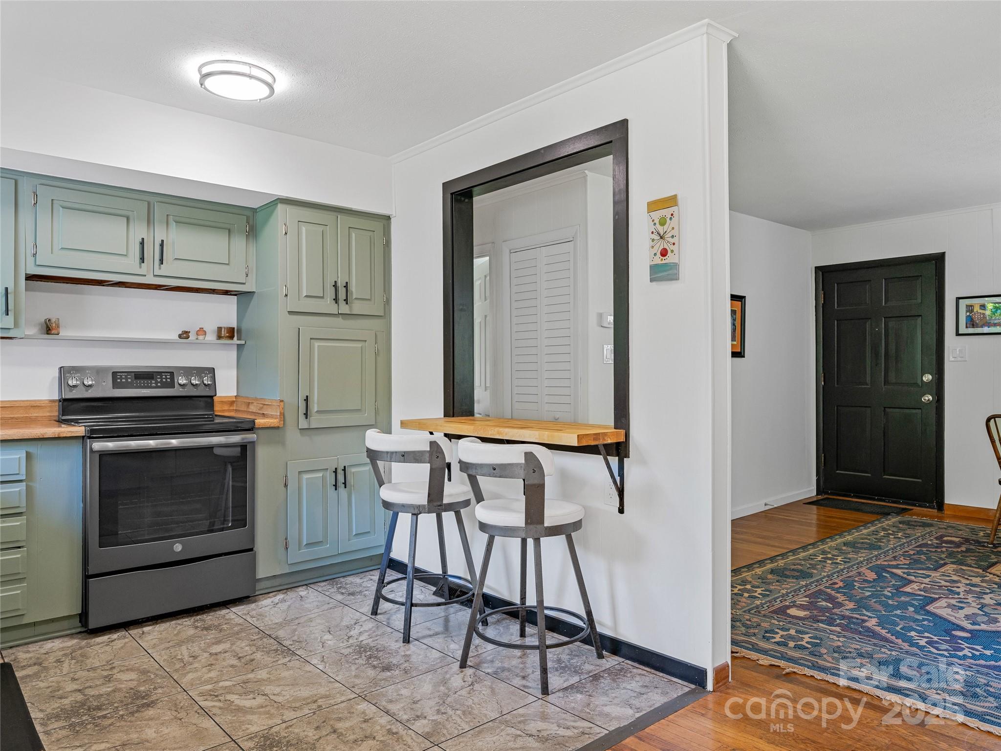 143 Mountain Crest Road