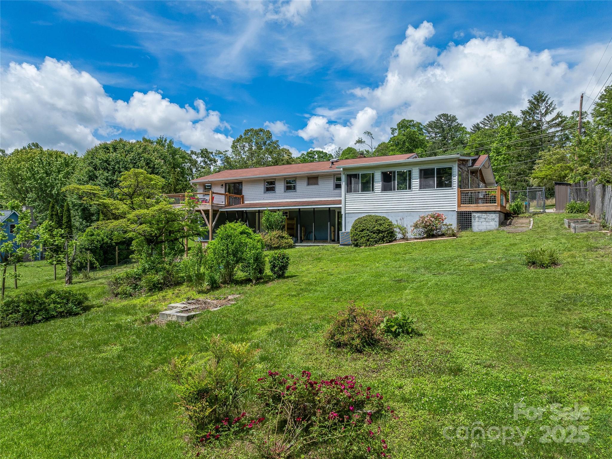 143 Mountain Crest Road