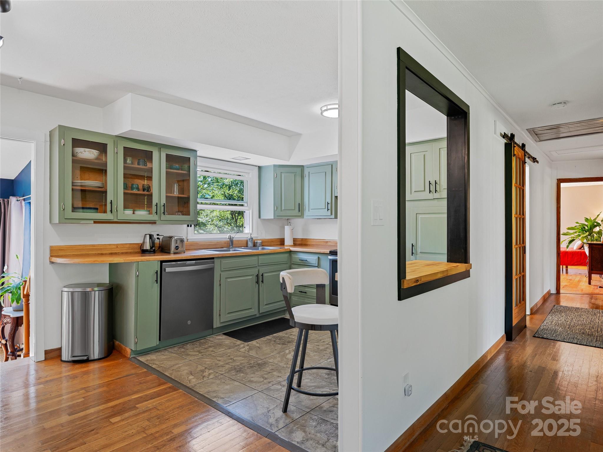 143 Mountain Crest Road