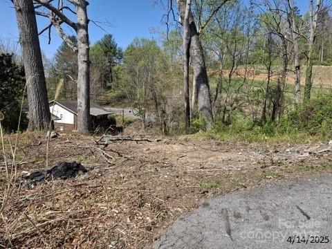 4 Weaver Hill Road