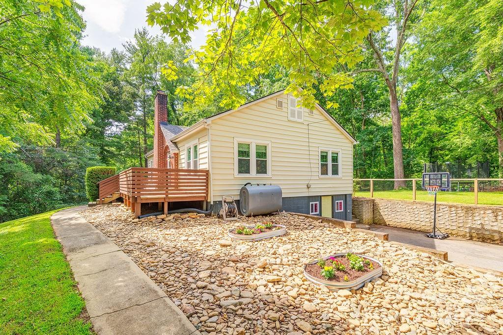 106 Shelburne Road