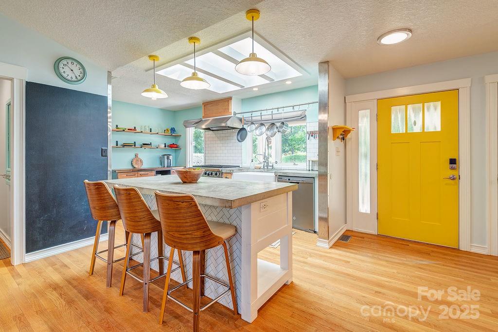 44 Samayoa Place