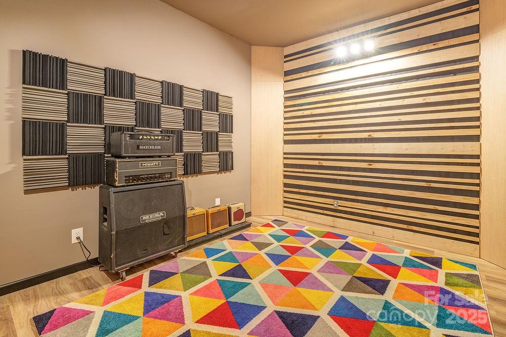 44 Samayoa Place