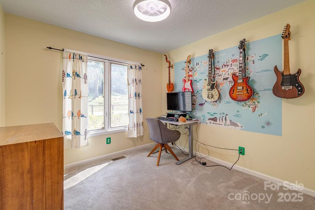 44 Samayoa Place