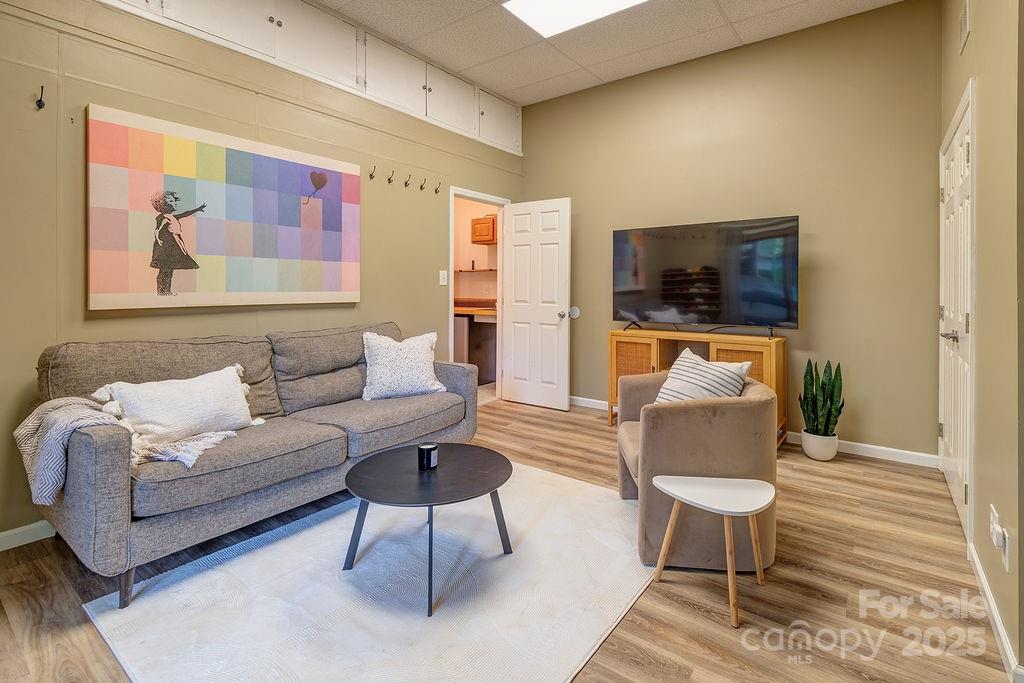 44 Samayoa Place