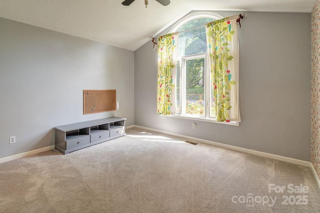 44 Samayoa Place