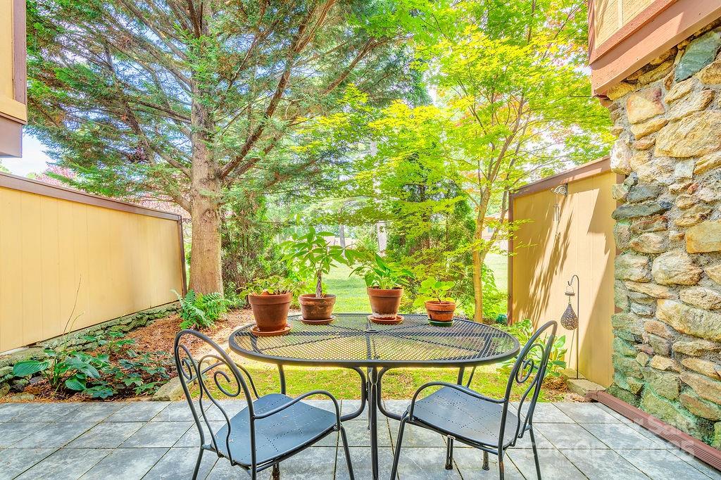 118 Colony Drive