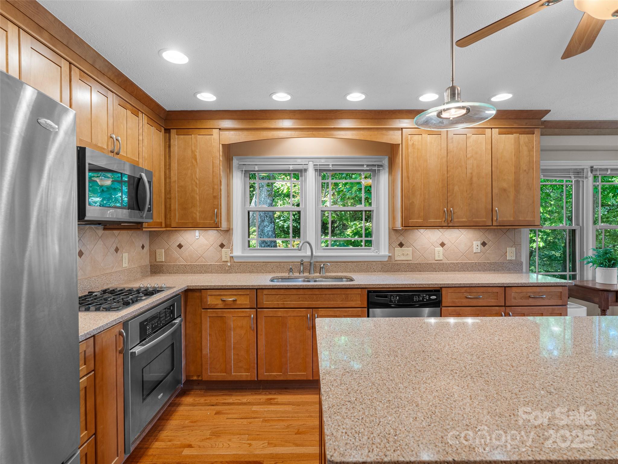350 W Shay Circle