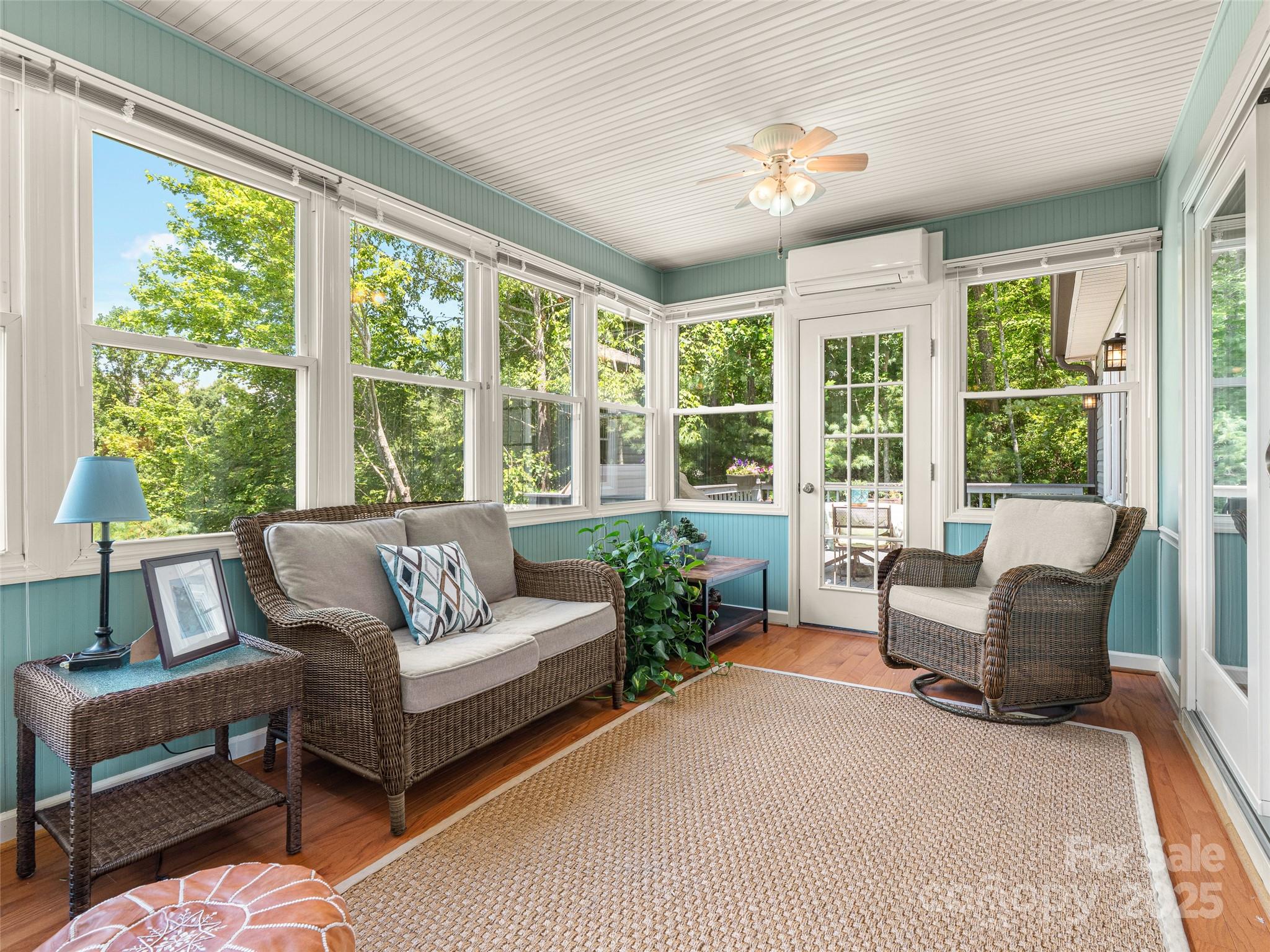 350 W Shay Circle