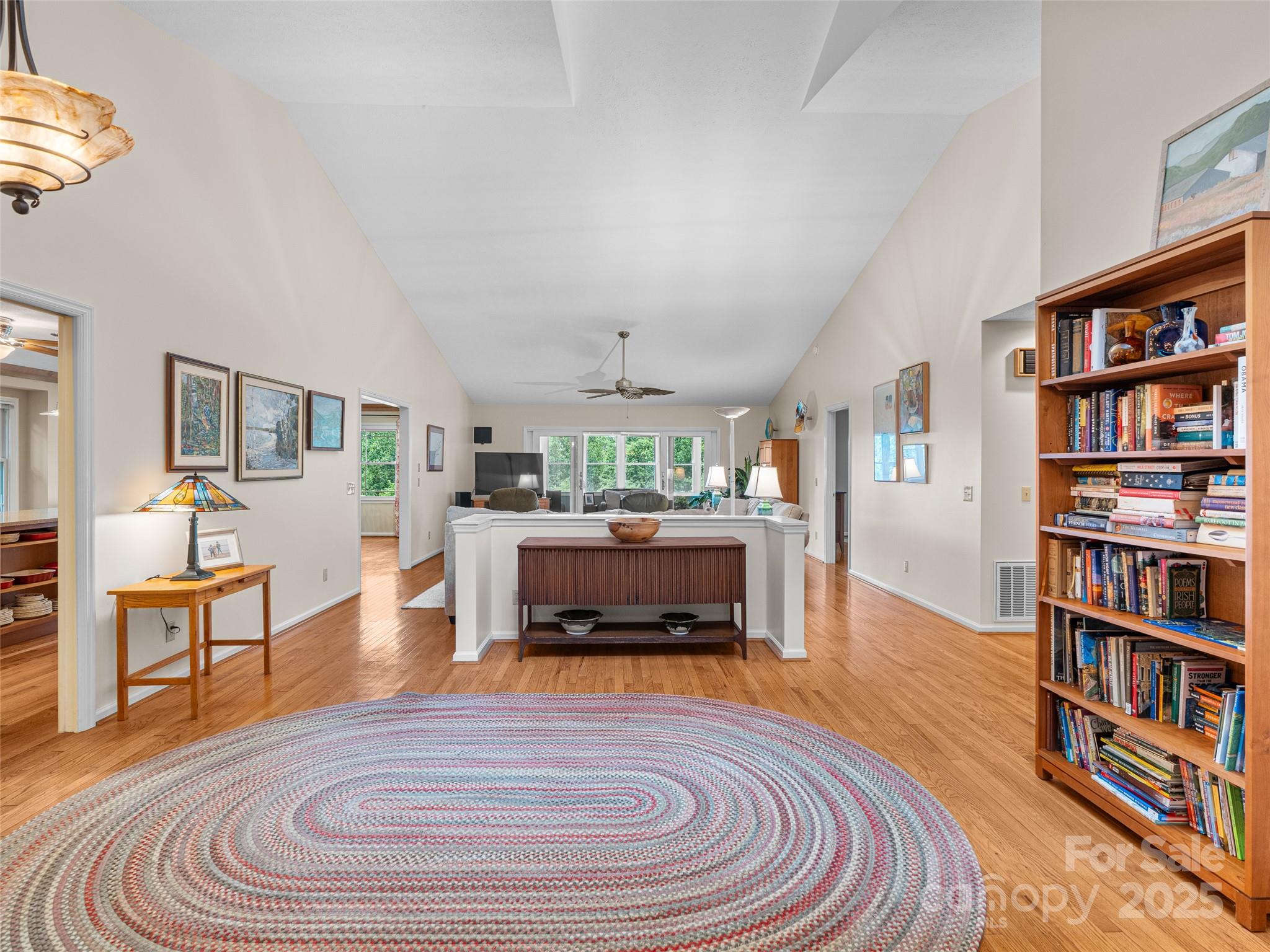 350 W Shay Circle