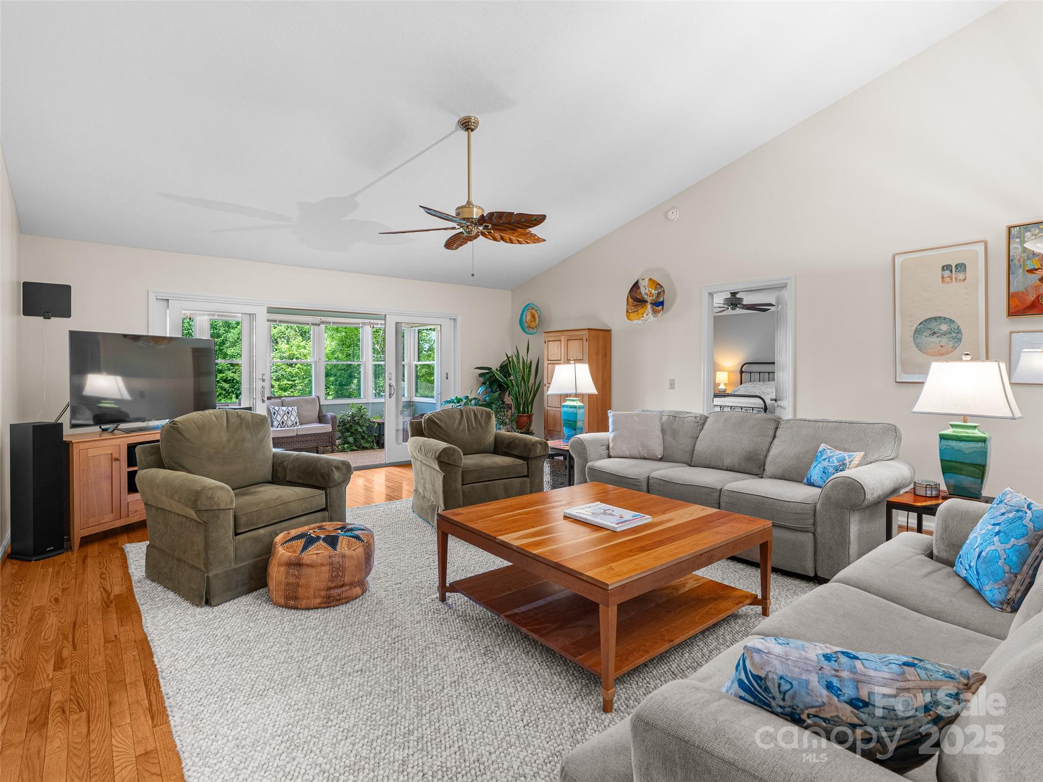 350 W Shay Circle