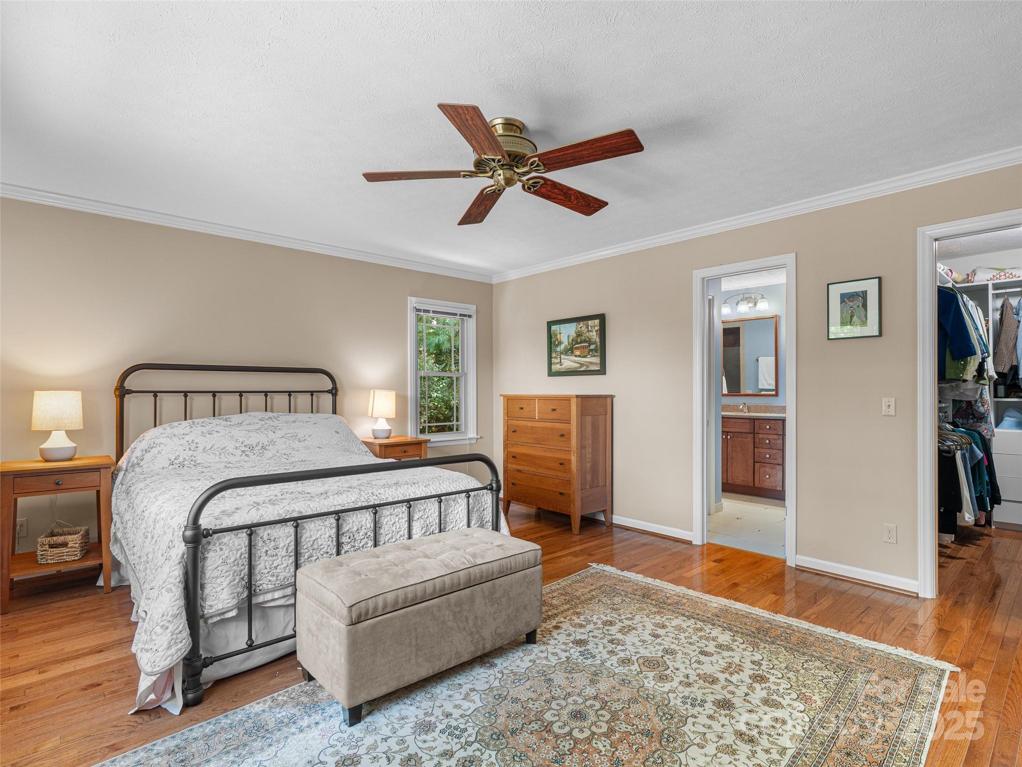 350 W Shay Circle