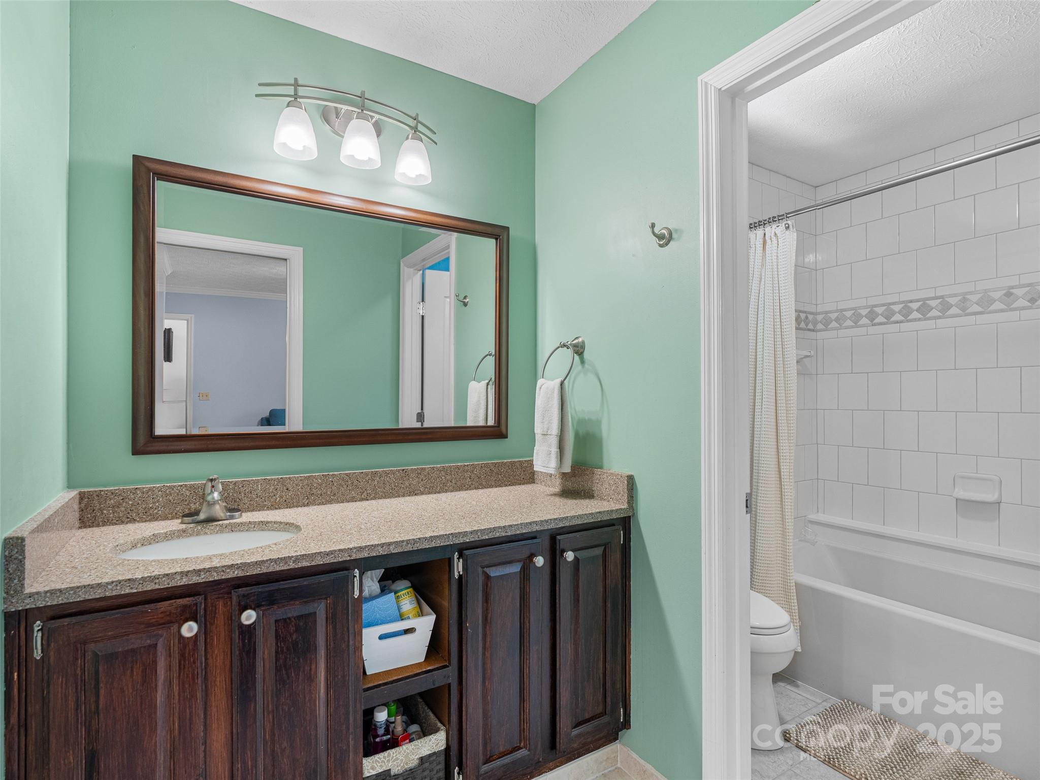 350 W Shay Circle