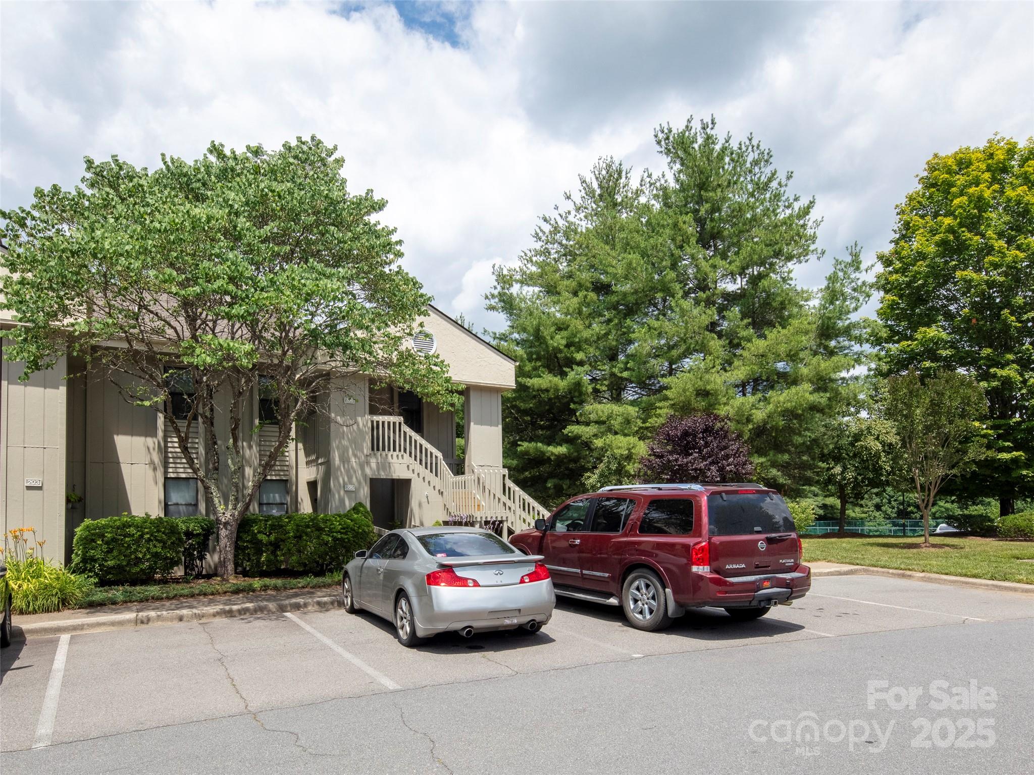206 Abbey Circle