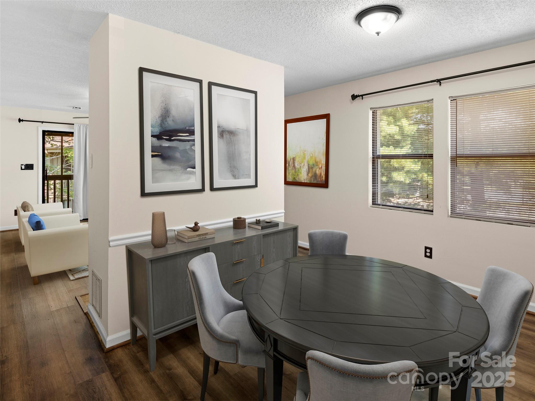 206 Abbey Circle