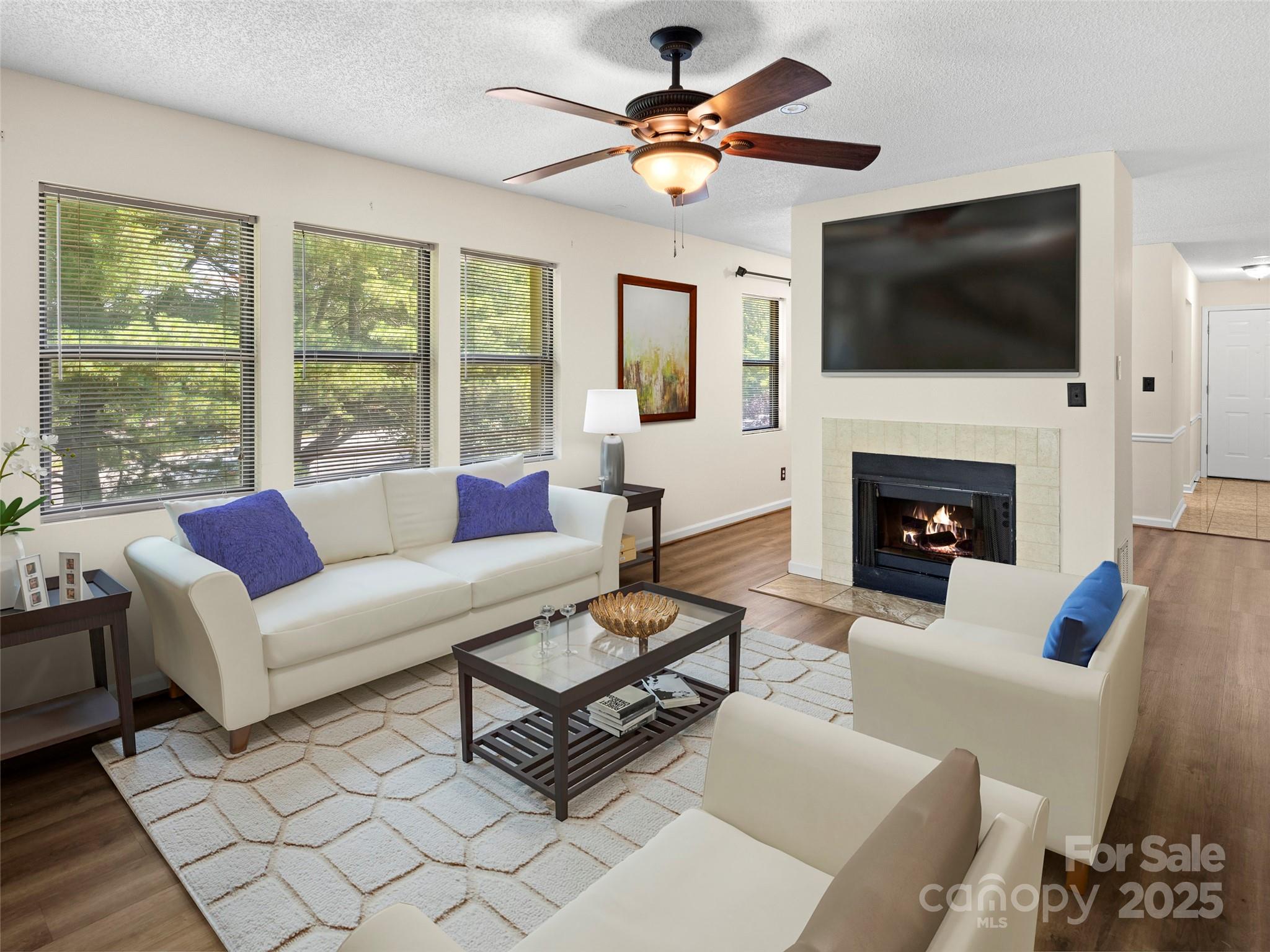 206 Abbey Circle
