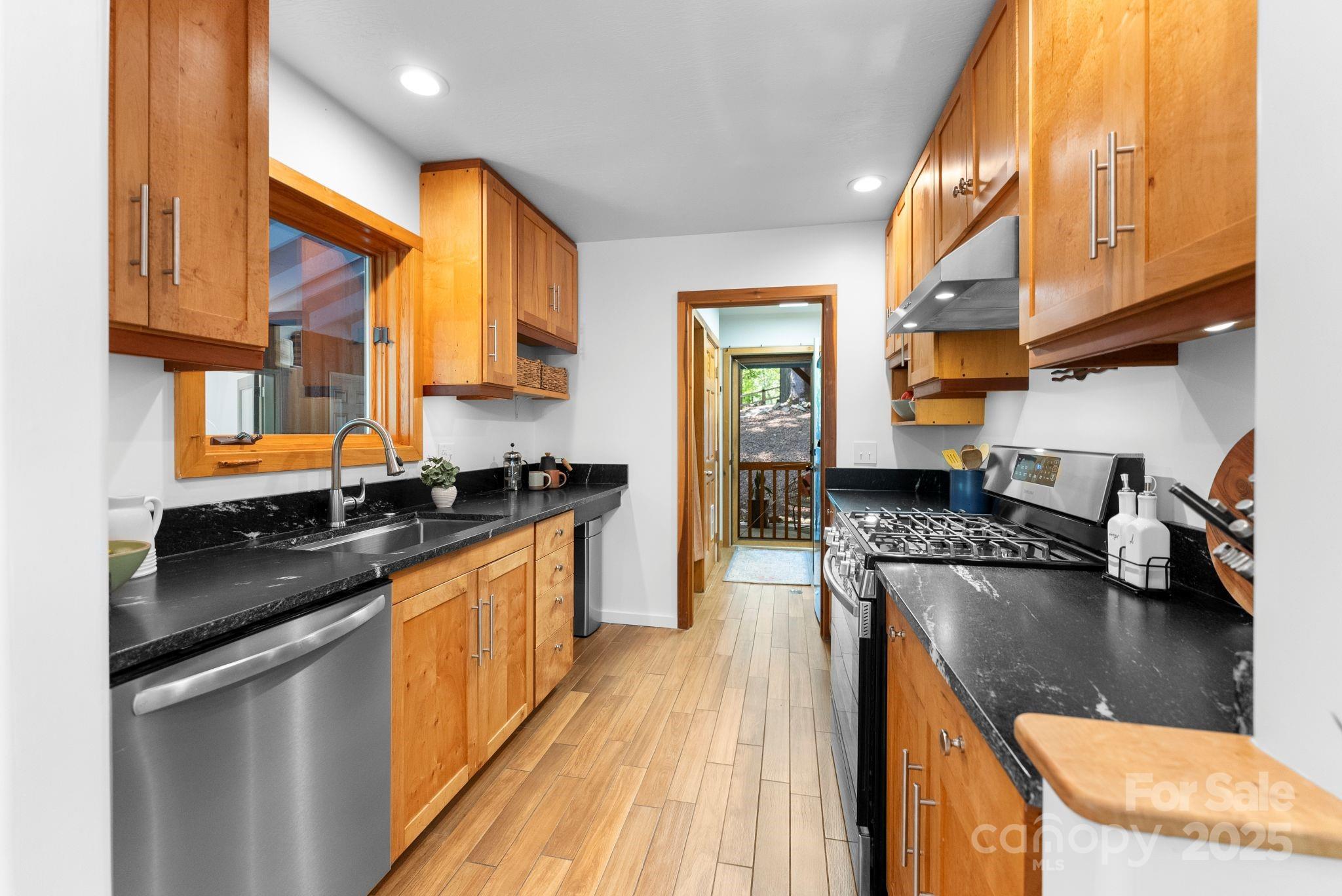 48 Black Oak Forest Road