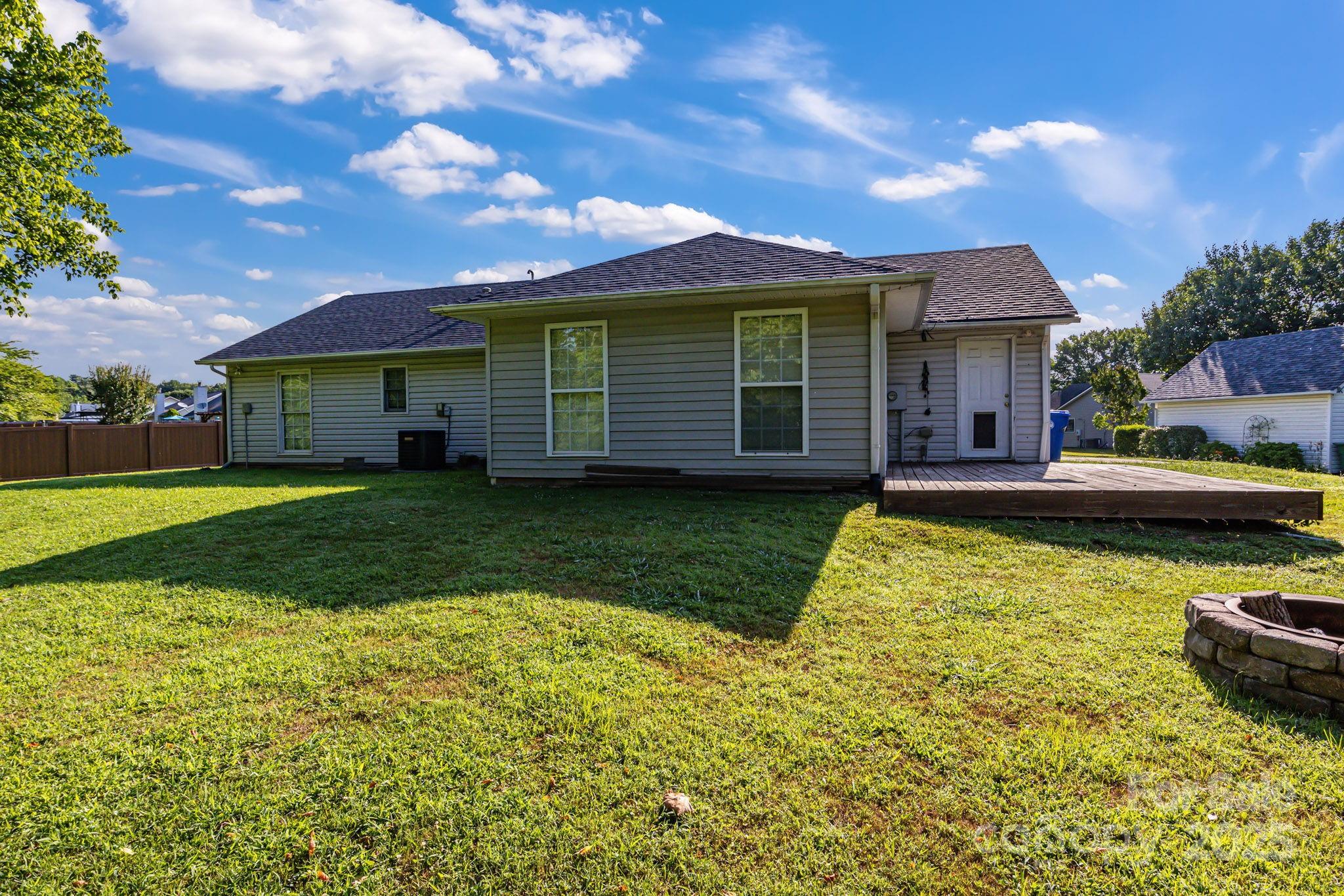 1012 Thorncrest Drive