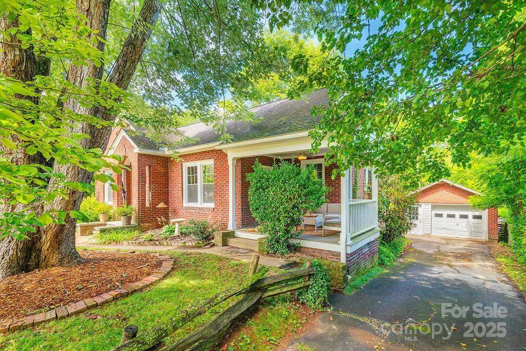 37 Lincoln Avenue