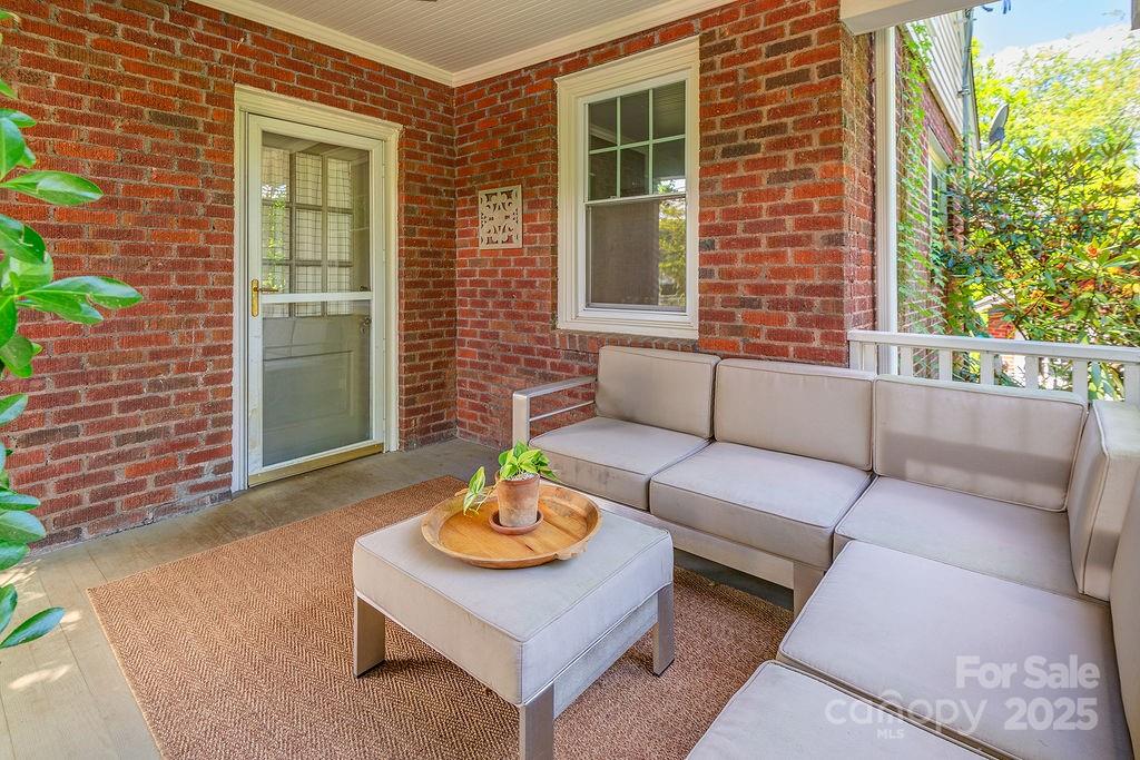 37 Lincoln Avenue