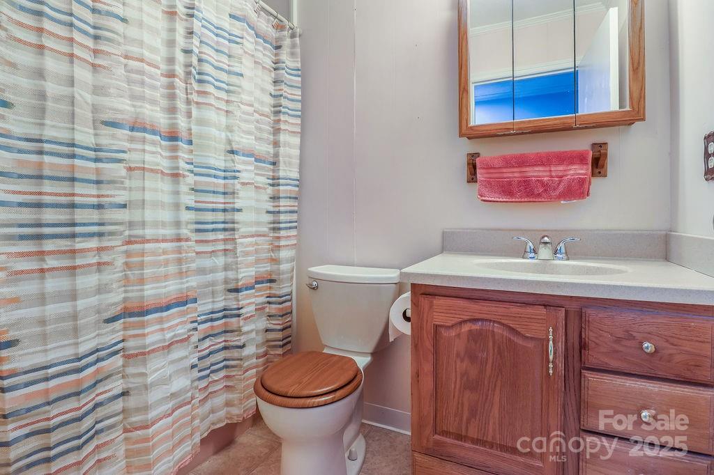 3 Stockwood Road