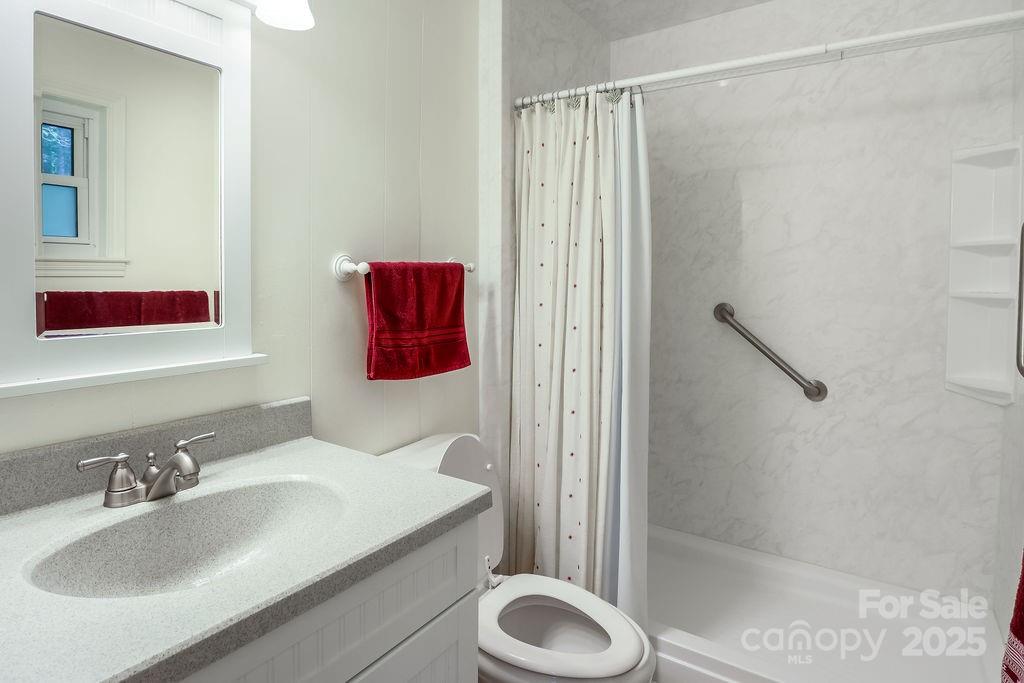 3 Stockwood Road
