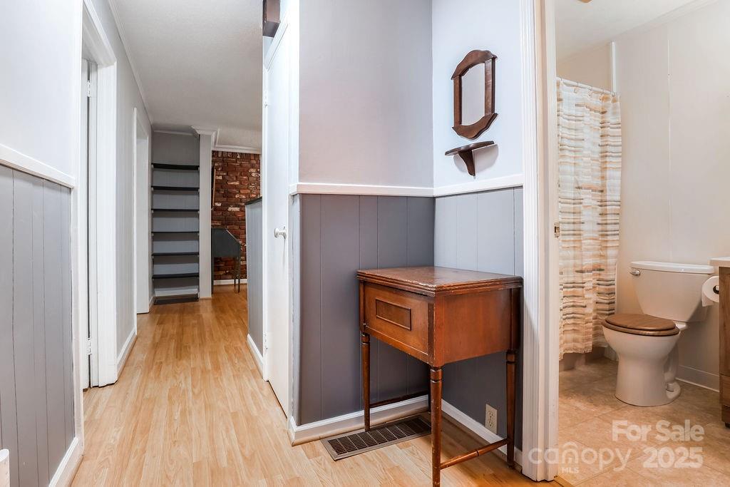 3 Stockwood Road