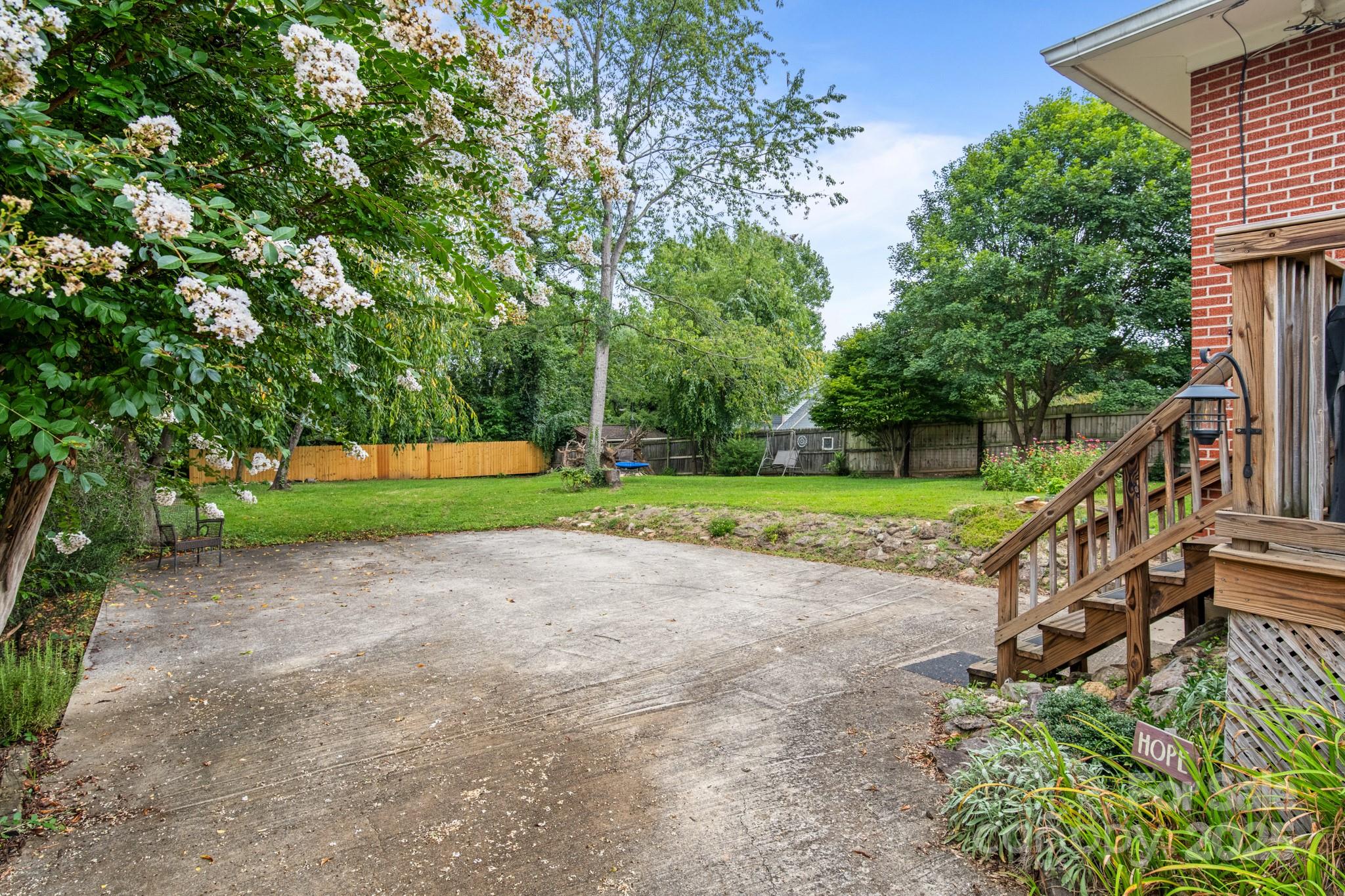 28 Woodgate Road