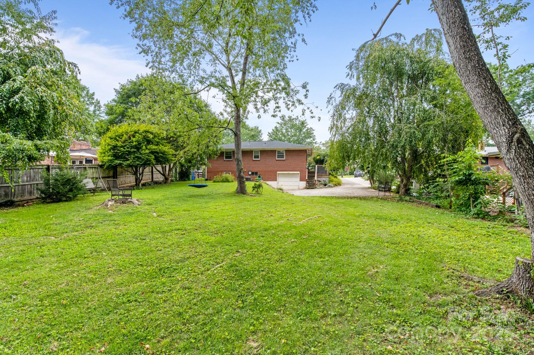 28 Woodgate Road