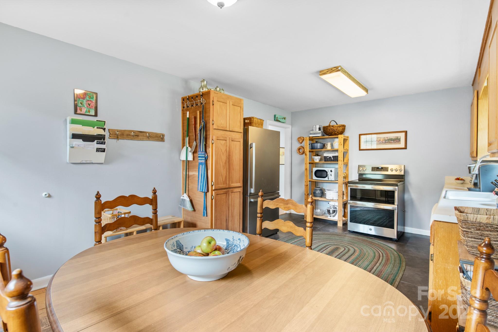 28 Woodgate Road