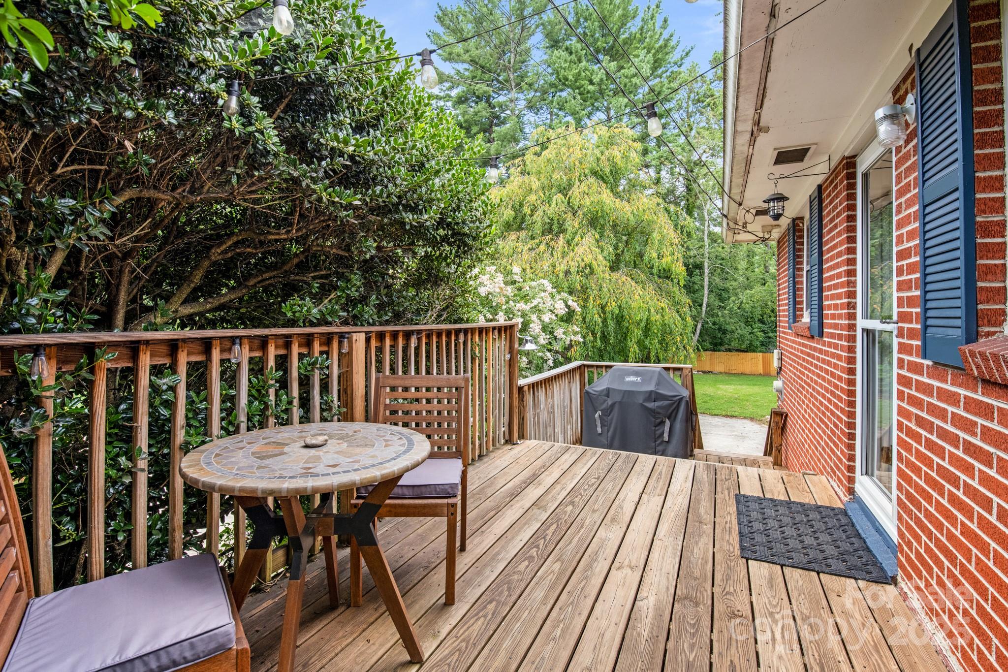 28 Woodgate Road