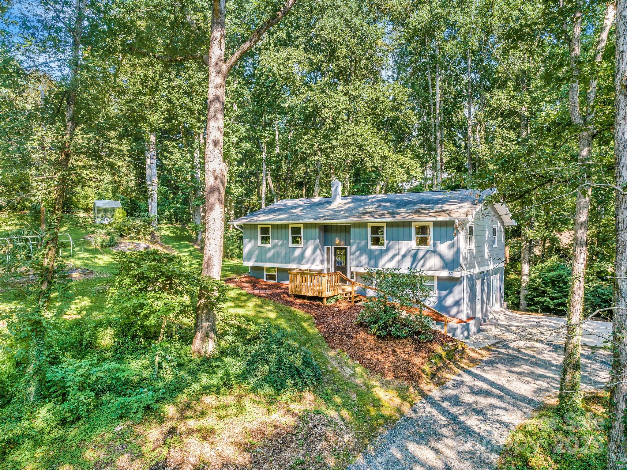 87 Crows Nest Road