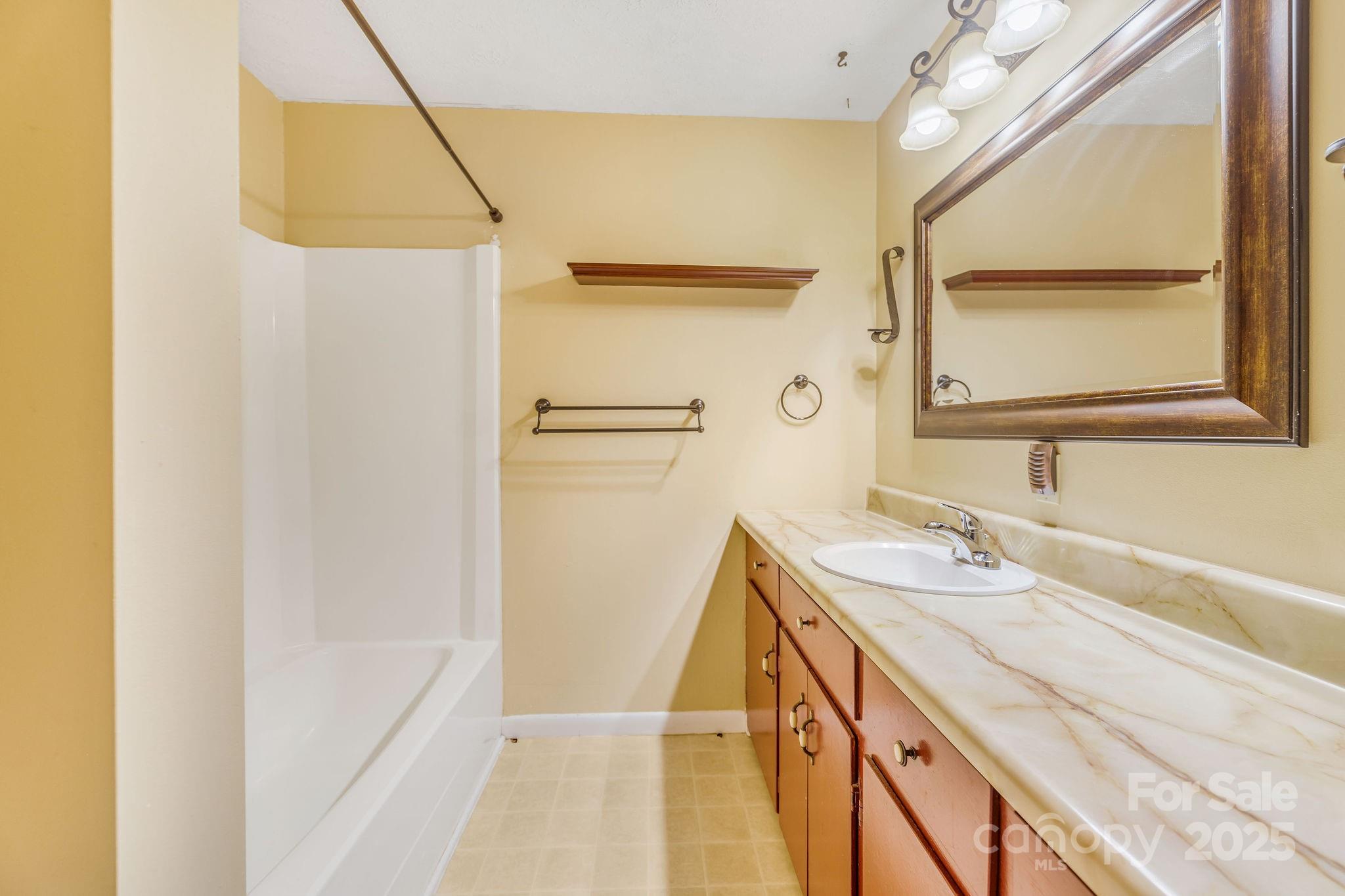87 Crows Nest Road
