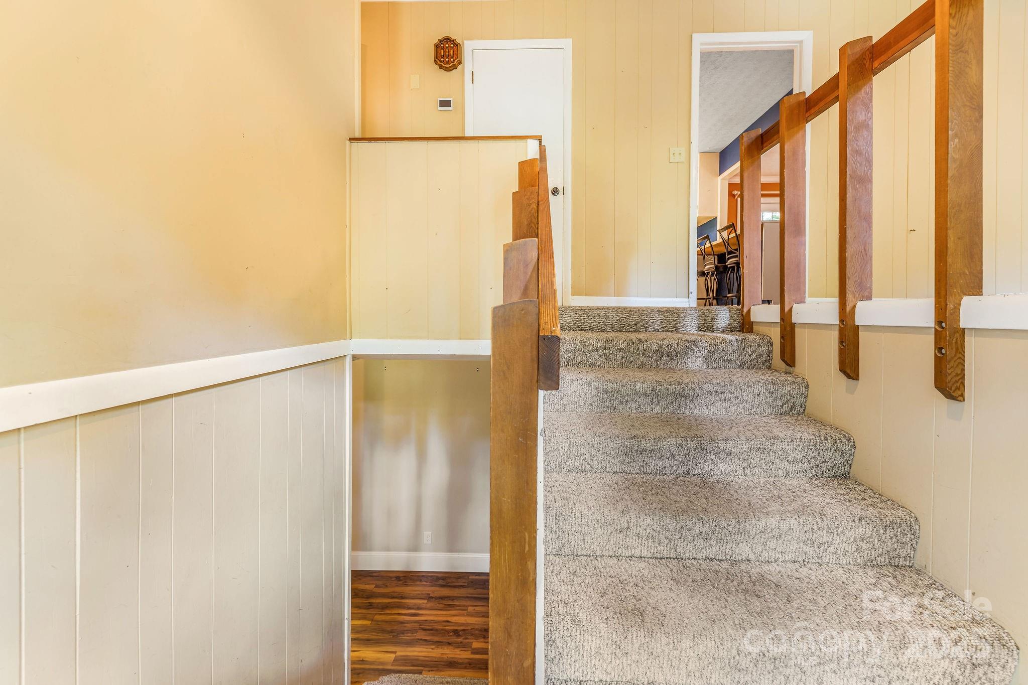 87 Crows Nest Road