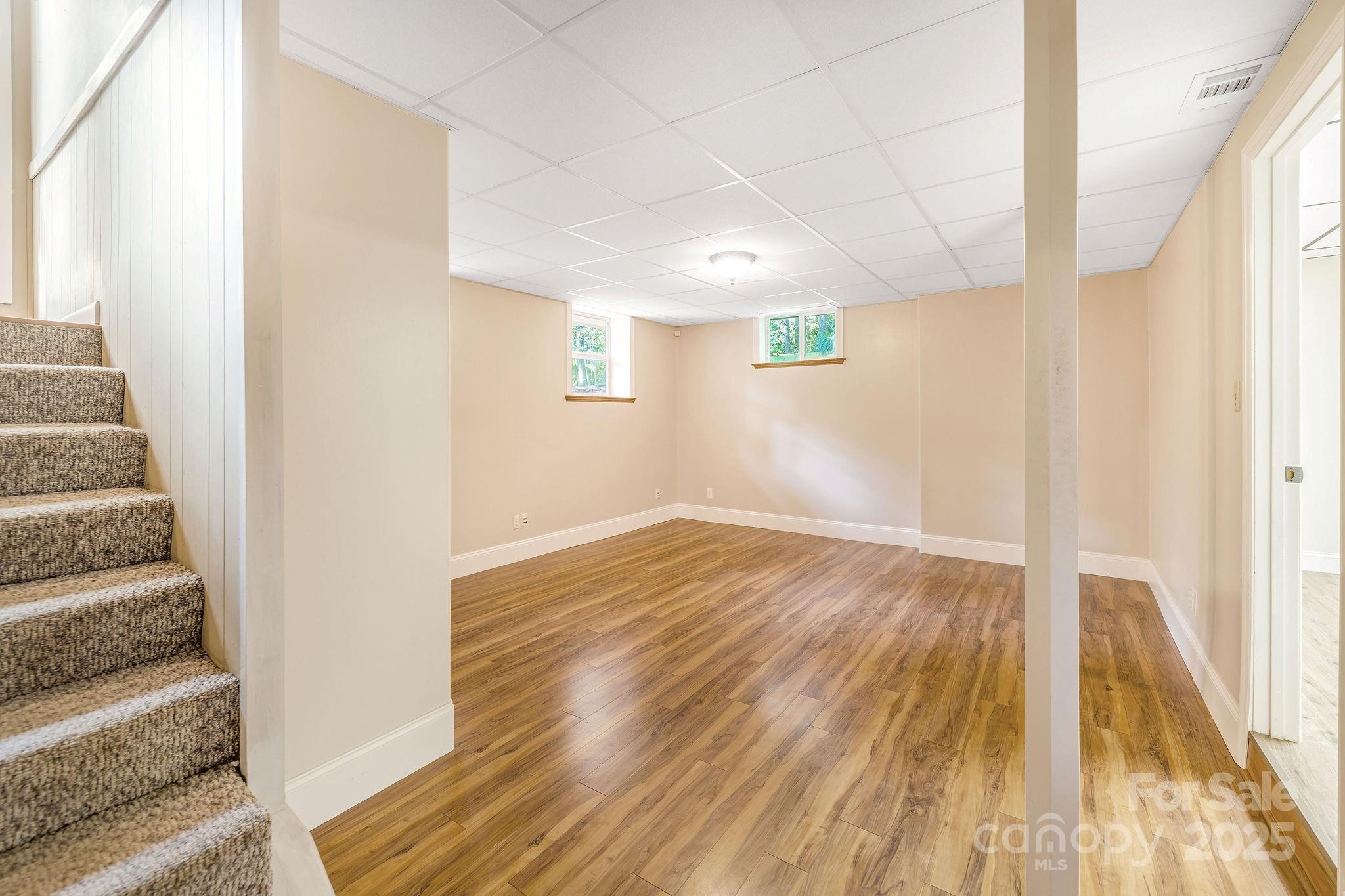 87 Crows Nest Road
