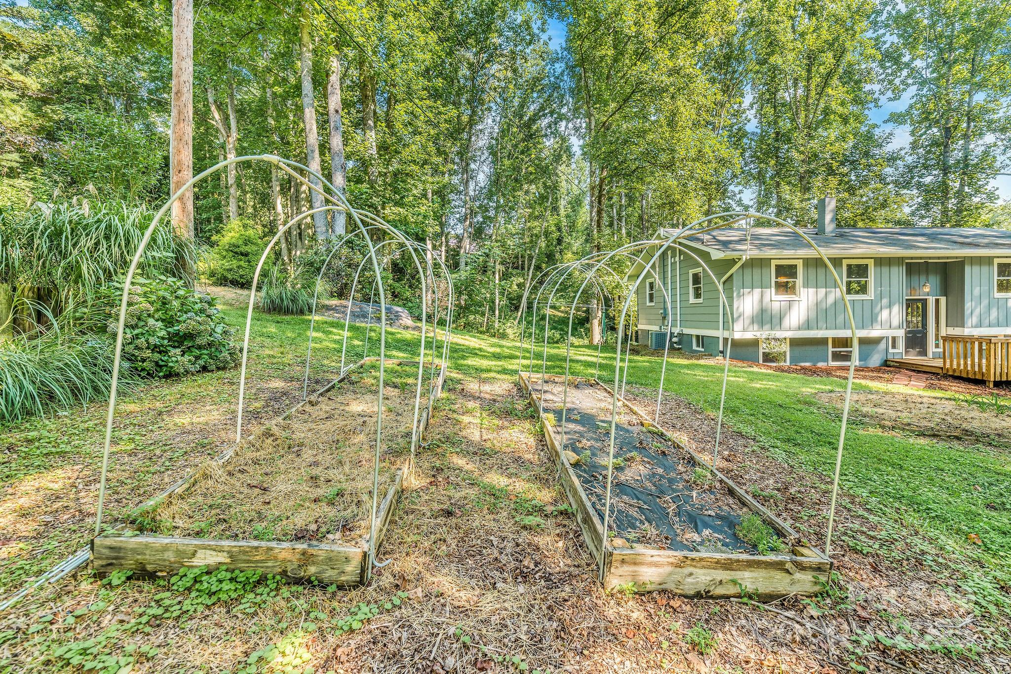 87 Crows Nest Road