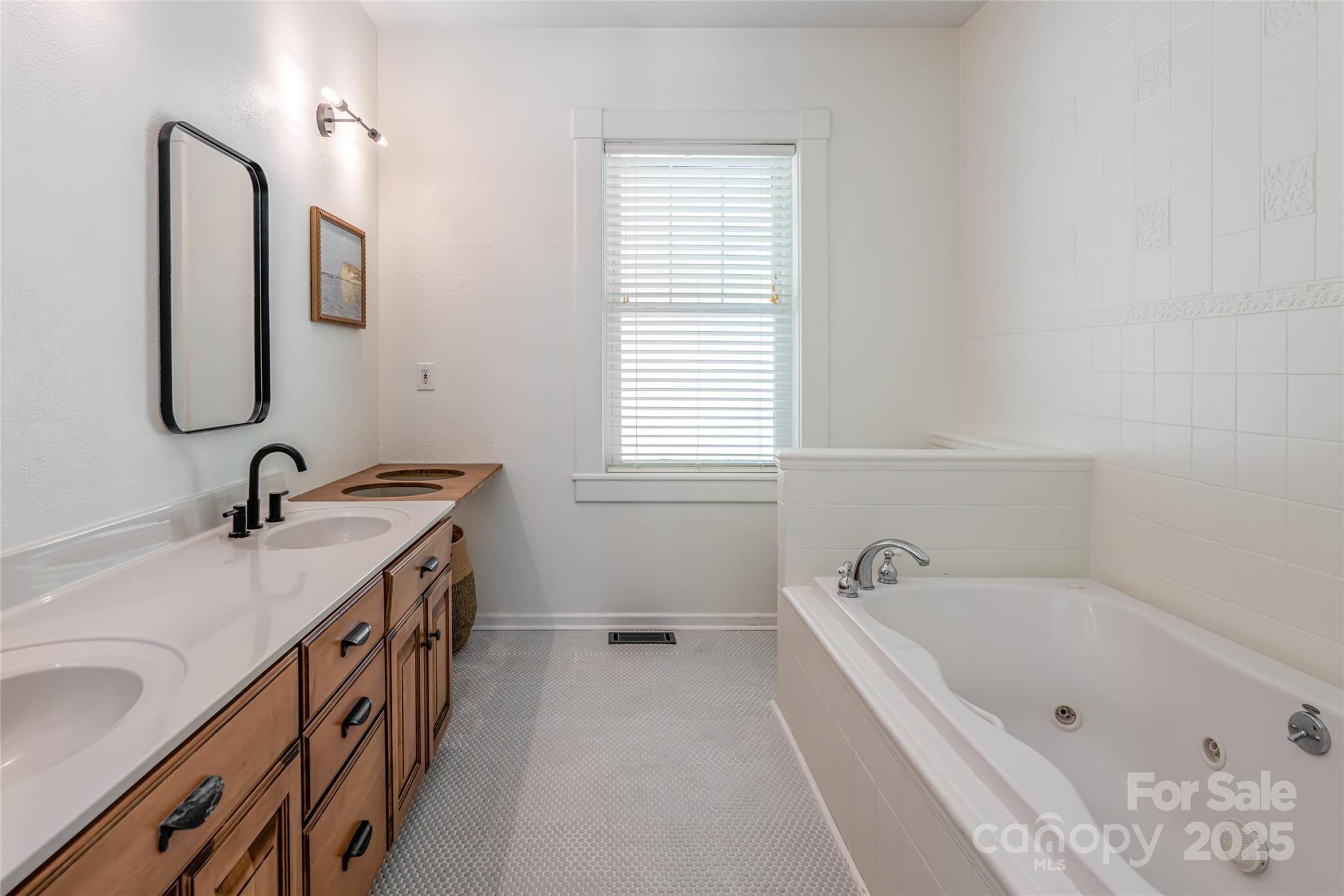 80 Boone Trail